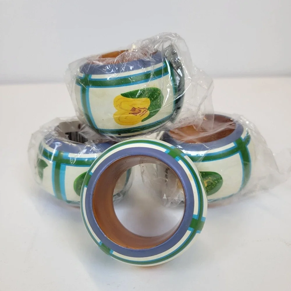 Wood‎ Napkin Holder Set Of 4 Hand-Painted Rings Granny Apple Park Imports NEW